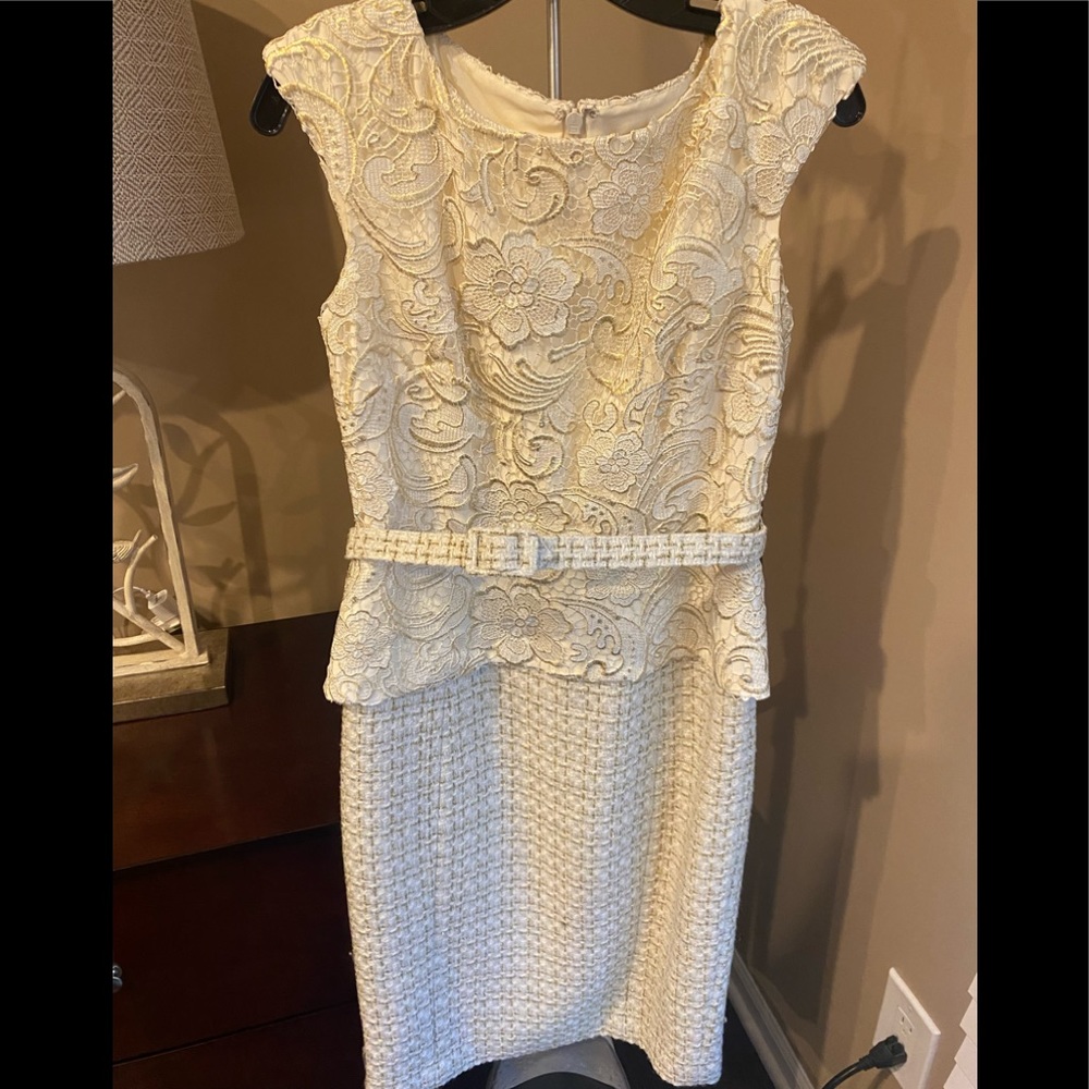 Badgley Mishka size 6 dress in cream